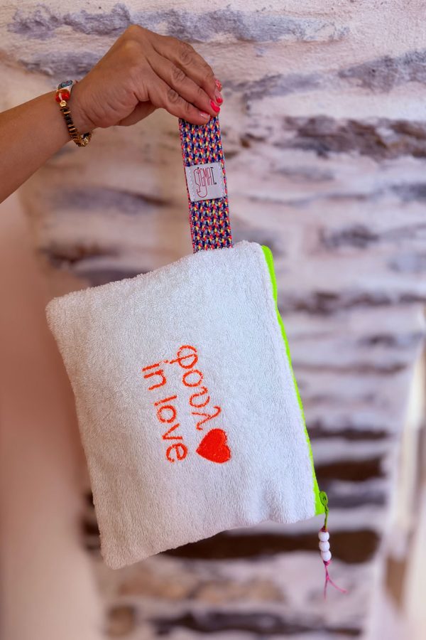 Towel Pounch φουλ in love - white